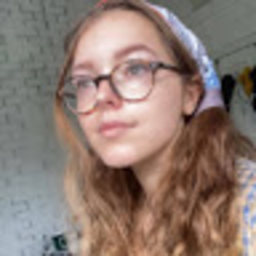 Meet your Posher, Iris